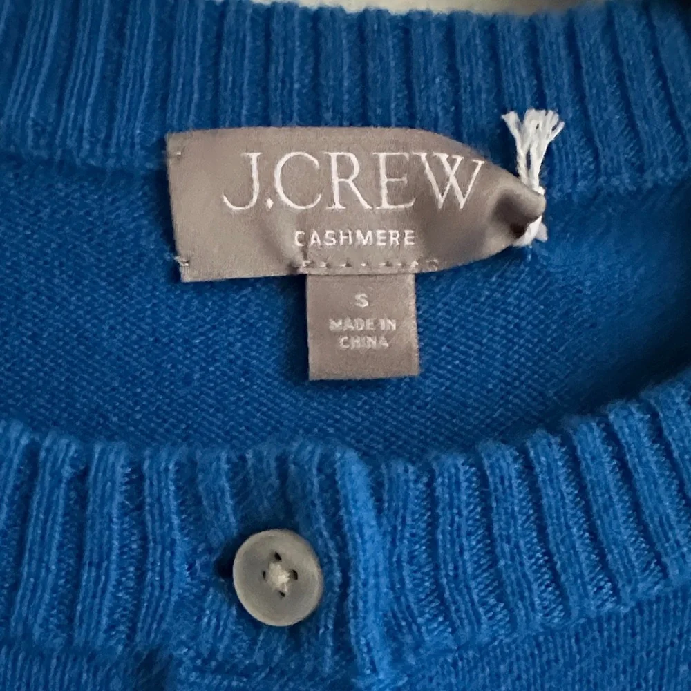 J. Crew Women's Blue Cashmere Button Down Sweater (2025 fall) - Picture 2 of 6